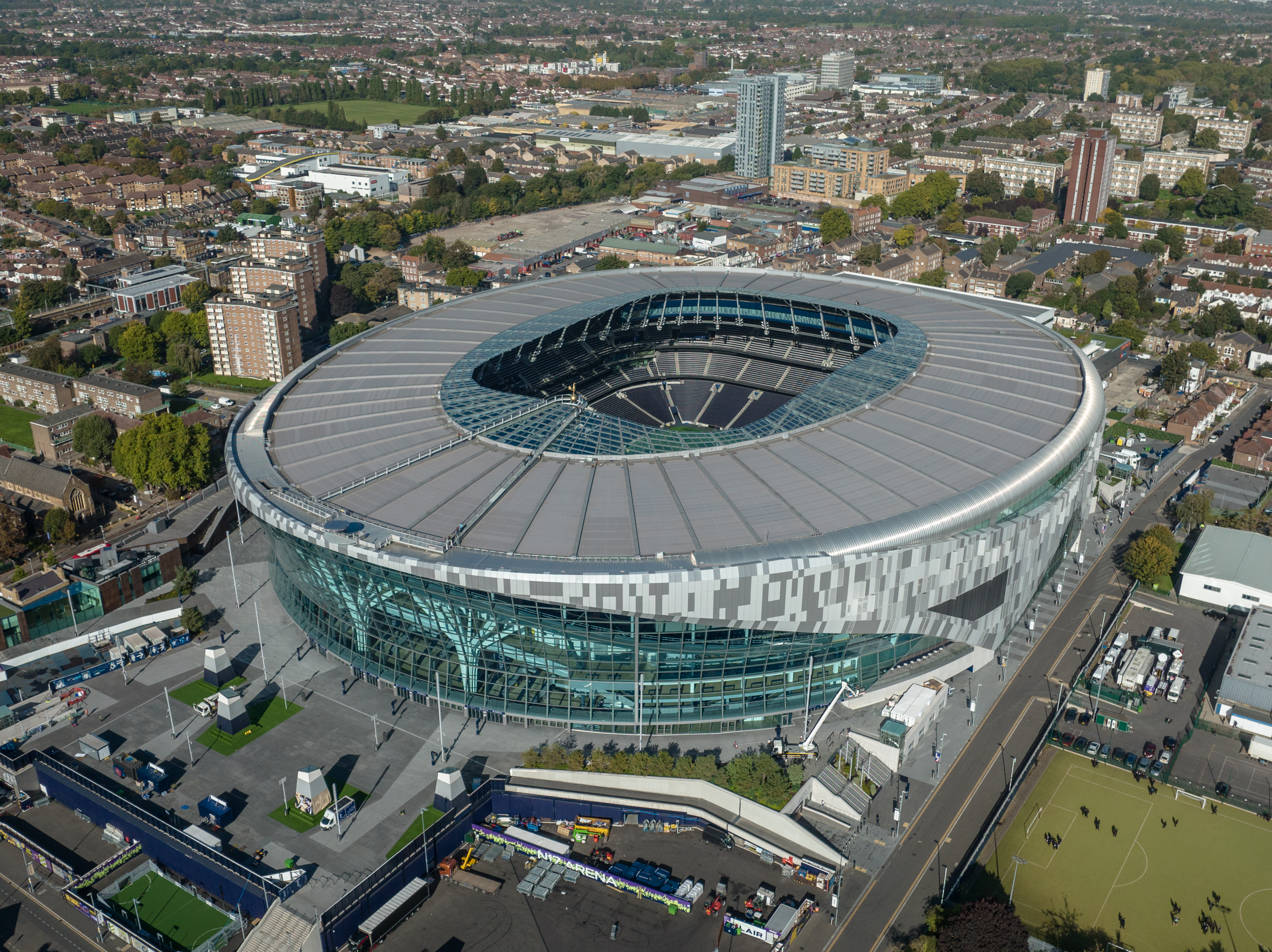 Tottenham - Sávio